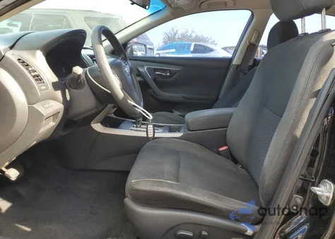 2015 Nissan Altima 2.5 z USA, uszkodzony, nr VIN 1N4AL3AP8FC123292